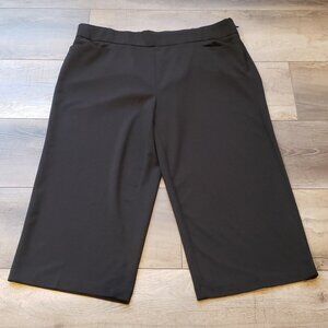 Torrid Capris/Crop Dress Pants, Size:  18
